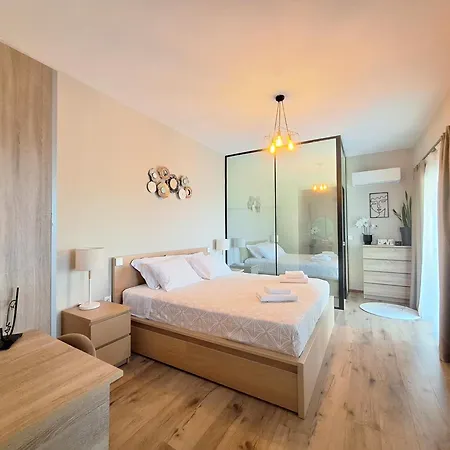 Luxury 