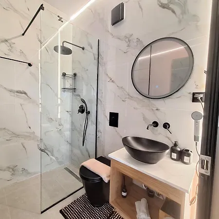 Luxury 